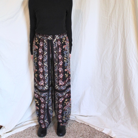 Pink Rose Floral Black Palazzo Pants - Picture 3 of 4